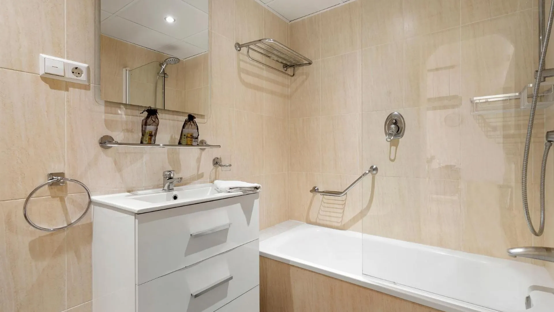 Family Holiday In Riviera Del Sol By Costarentals - Ref 27 Sitio de Calahonda