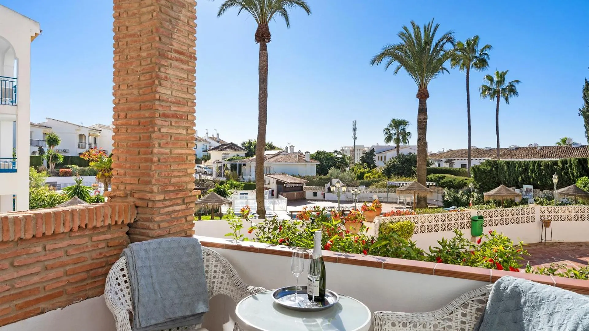 Apartment Family Holiday In Riviera Del Sol By Costarentals - Ref 27 Sitio de Calahonda